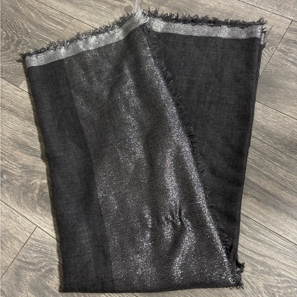 Stylish Black and Silver Scarf